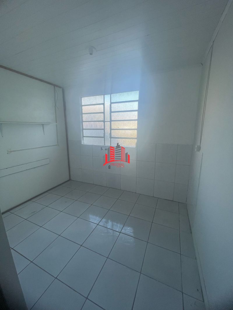 Casa Comercial com 2 quartos, 1 banheiro e 50m² para alugar no bairro Mato Grande, Canoas