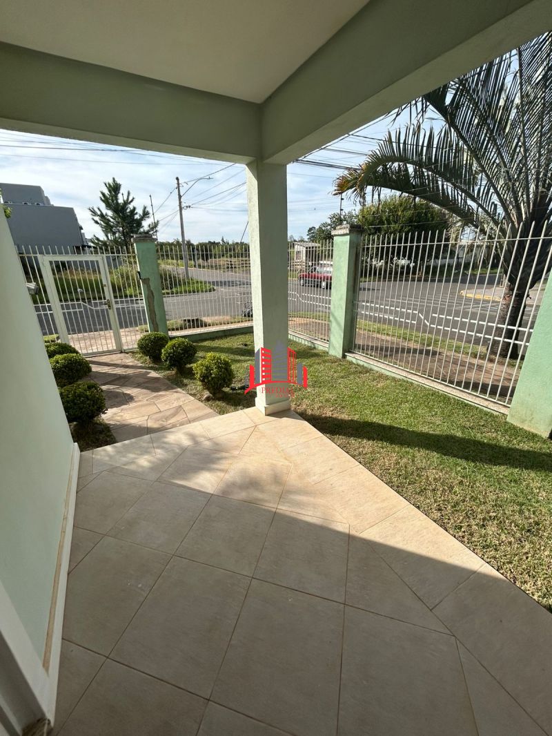 Excelente Sobrado Comercial para Locação - Mont Serrat, Canoas/RS