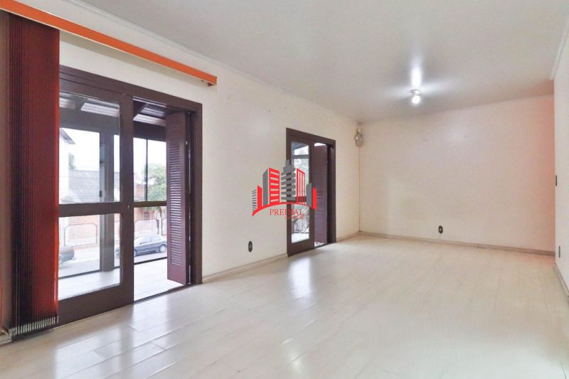 Casa comercial para locação no centro de Canoas
