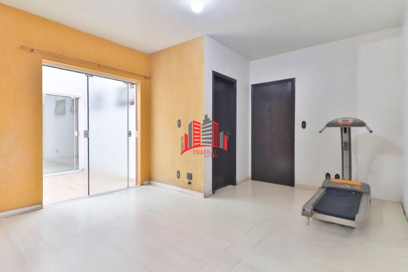 Casa comercial para locação no centro de Canoas