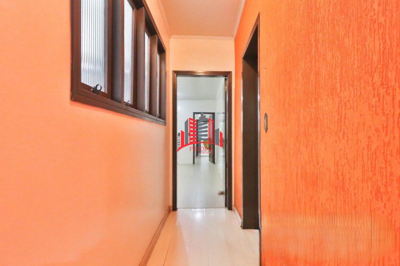 Casa comercial para locação no centro de Canoas