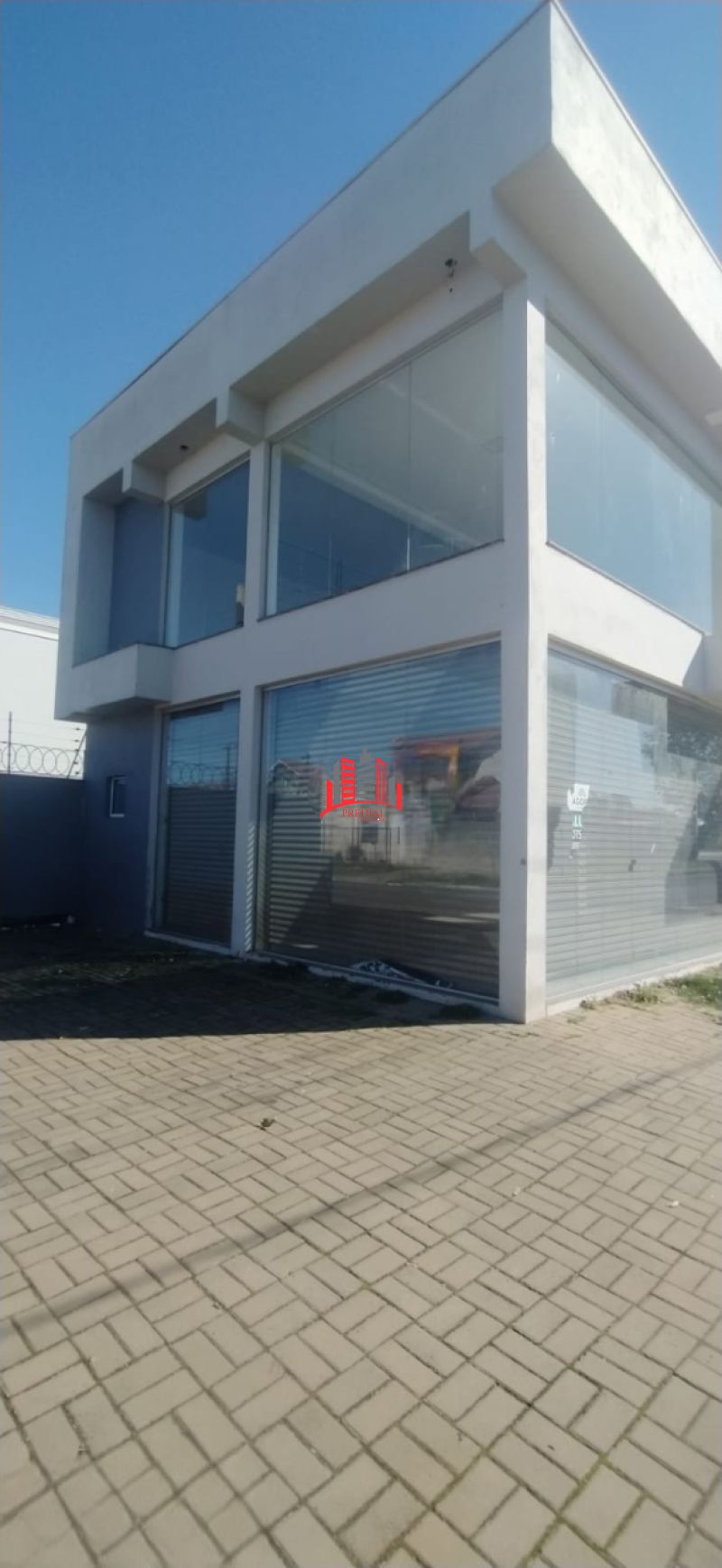 Loja de 180m² no Harmonia com esquina estratégica e frente a condomínios