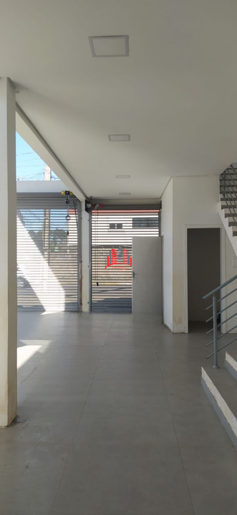 Loja de esquina 90m² no Harmonia com frente para praça e condomínios