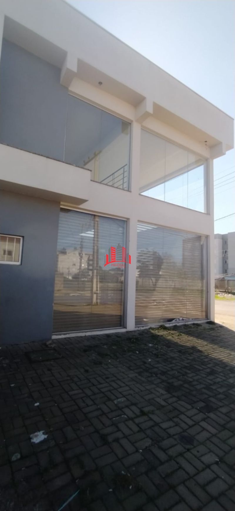 Loja de esquina 90m² no Harmonia com frente para praça e condomínios
