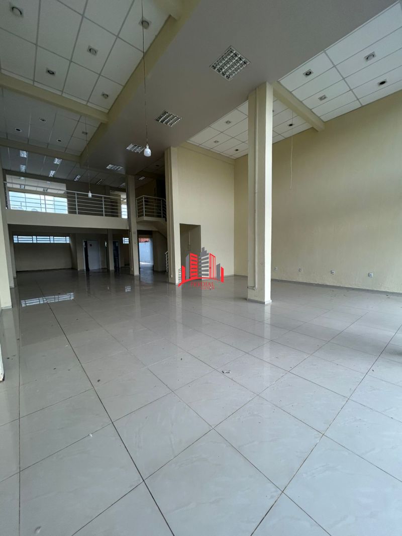 Loja com 3 banheiros e 250m² para alugar no bairro Mathias Velho, Canoas