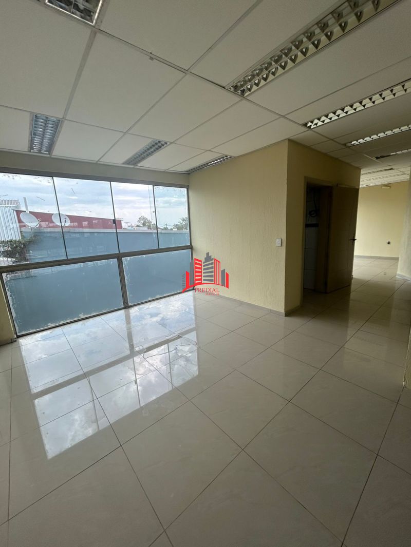 Loja com 3 banheiros e 250m² para alugar no bairro Mathias Velho, Canoas