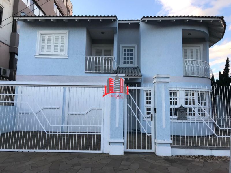 CASA 3 quartos  no CENTRO em CANOAS