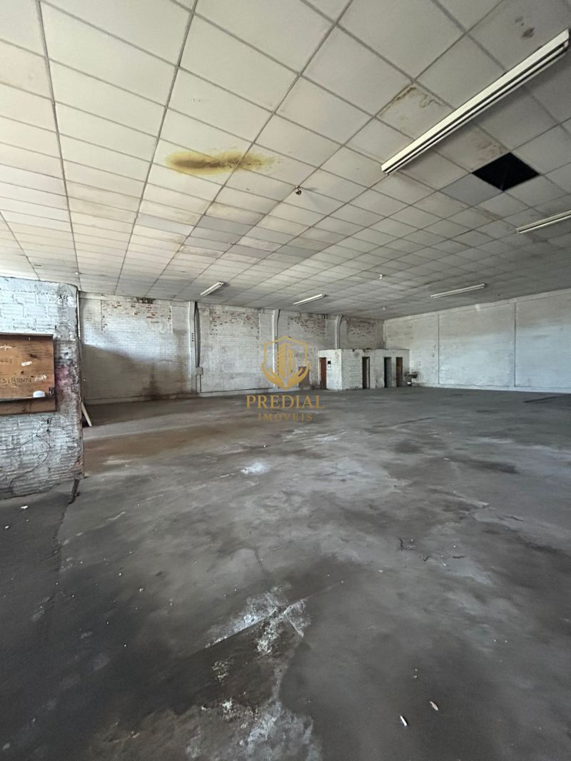 PAVILHÃO PARA LOCAÇÃO NA DIVISA COM A AV GETULIO VARGAS - CANOAS
