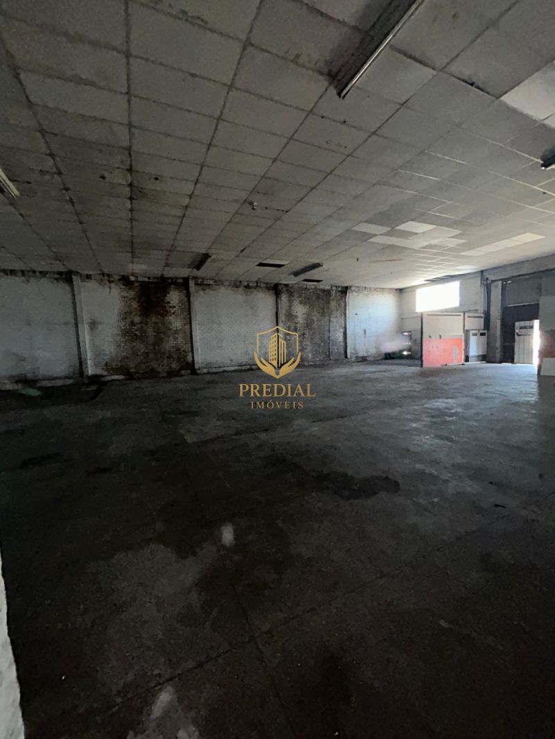 PAVILHÃO PARA LOCAÇÃO NA DIVISA COM A AV GETULIO VARGAS - CANOAS