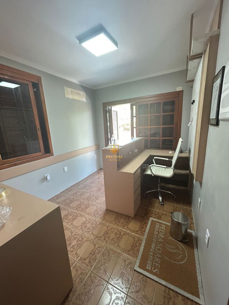 Casa com 5 quartos, 3 banheiros e 350m² para alugar no bairro Centro, Canoas