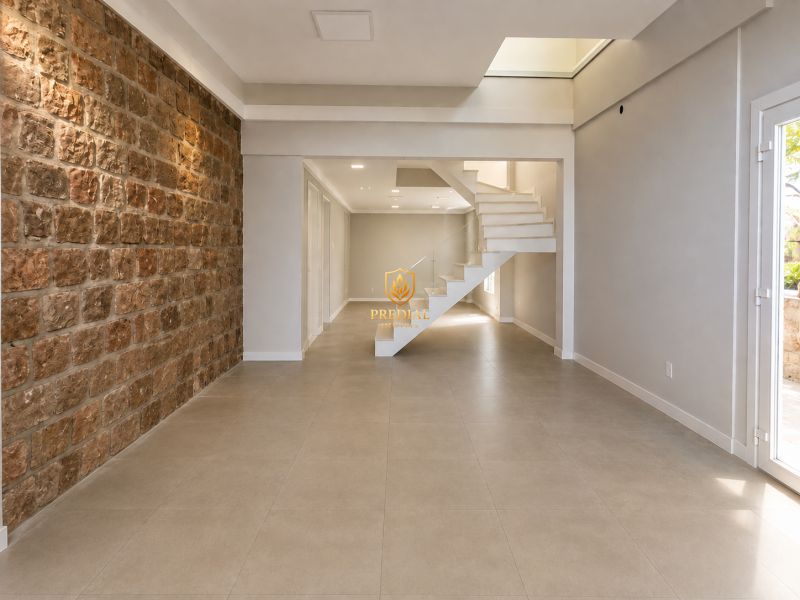 Se você procura uma casa ampla comercial ou residencial
