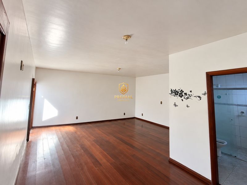 APARTAMENTO AMPLO NA AV. FARROUPILHA