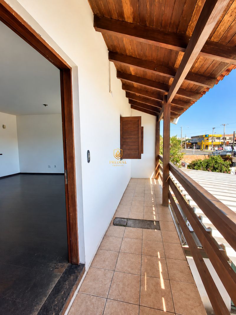 APARTAMENTO AMPLO NA AV. FARROUPILHA