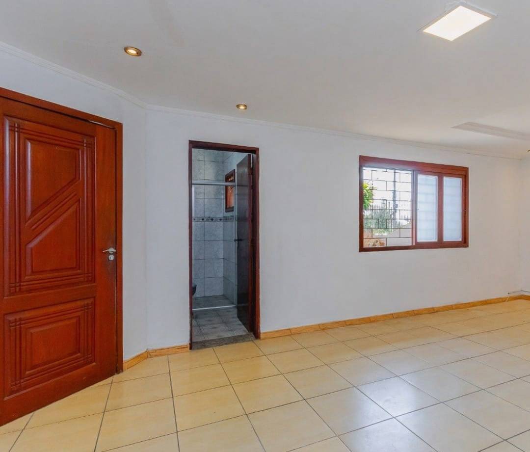 Casa com 4 quartos e 226m² à venda no bairro Nossa Senhora das Graças, Canoas
